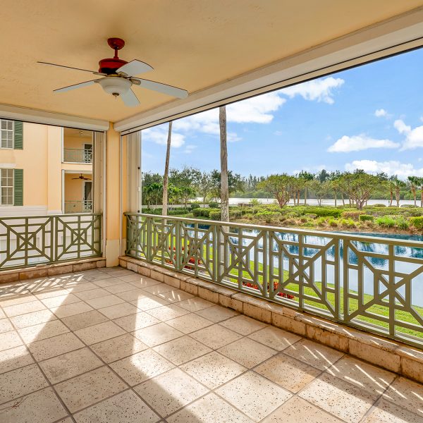 Balcony 9013 Somerset Bay Ln 201