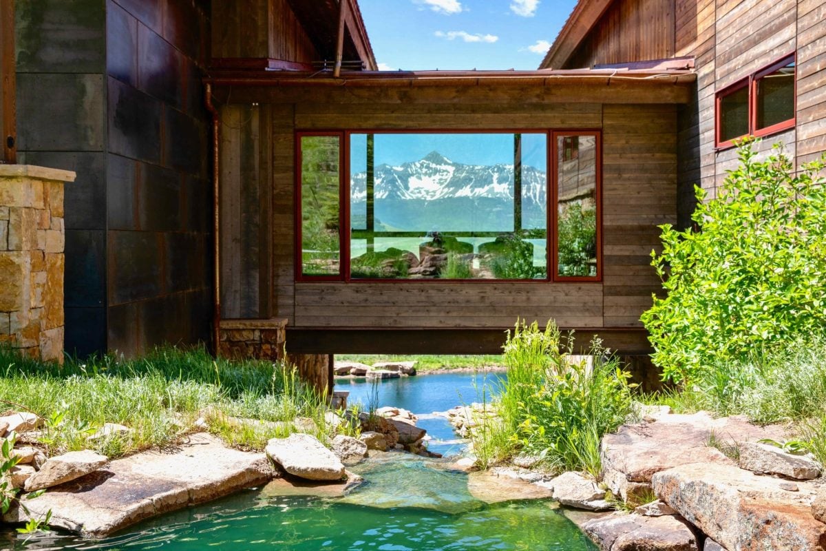 Embracing nature within its stylish design, this Telluride retreat transcends mere shelter. (Telluride Properties)