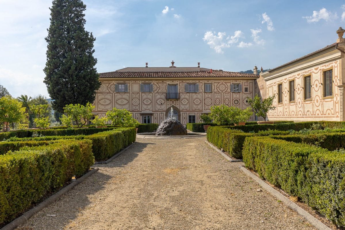 Purchasing pedigree properties is often accompanied by a string of challenges, but in Florence, Italy, Renaissance villas are being thoughtfully restored—offering residences of historic grandeur without the headache. (Building Heritage)