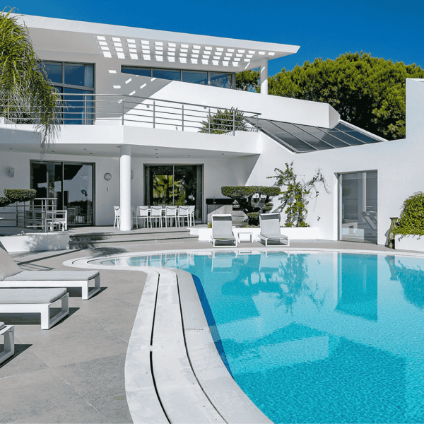 Contemporary villa in Quinta do Lago, Algarve
