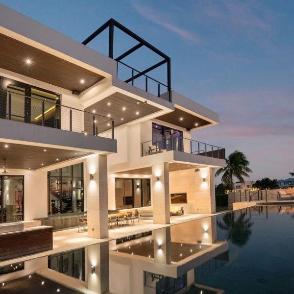 Serenity20House_cropped.jpg
