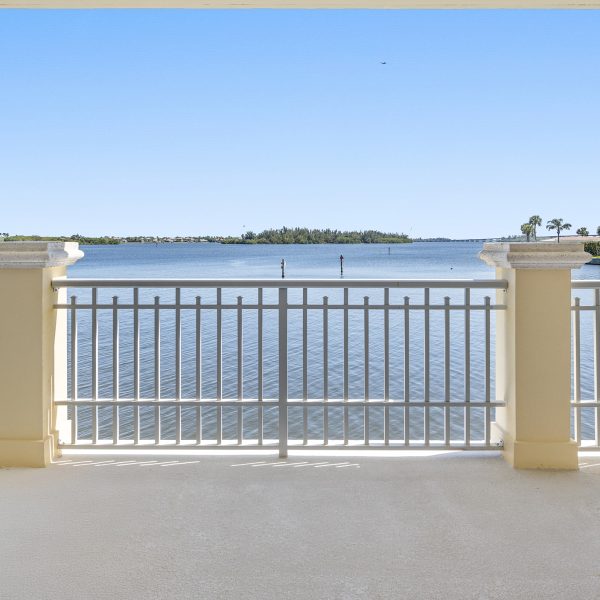 balcony view2