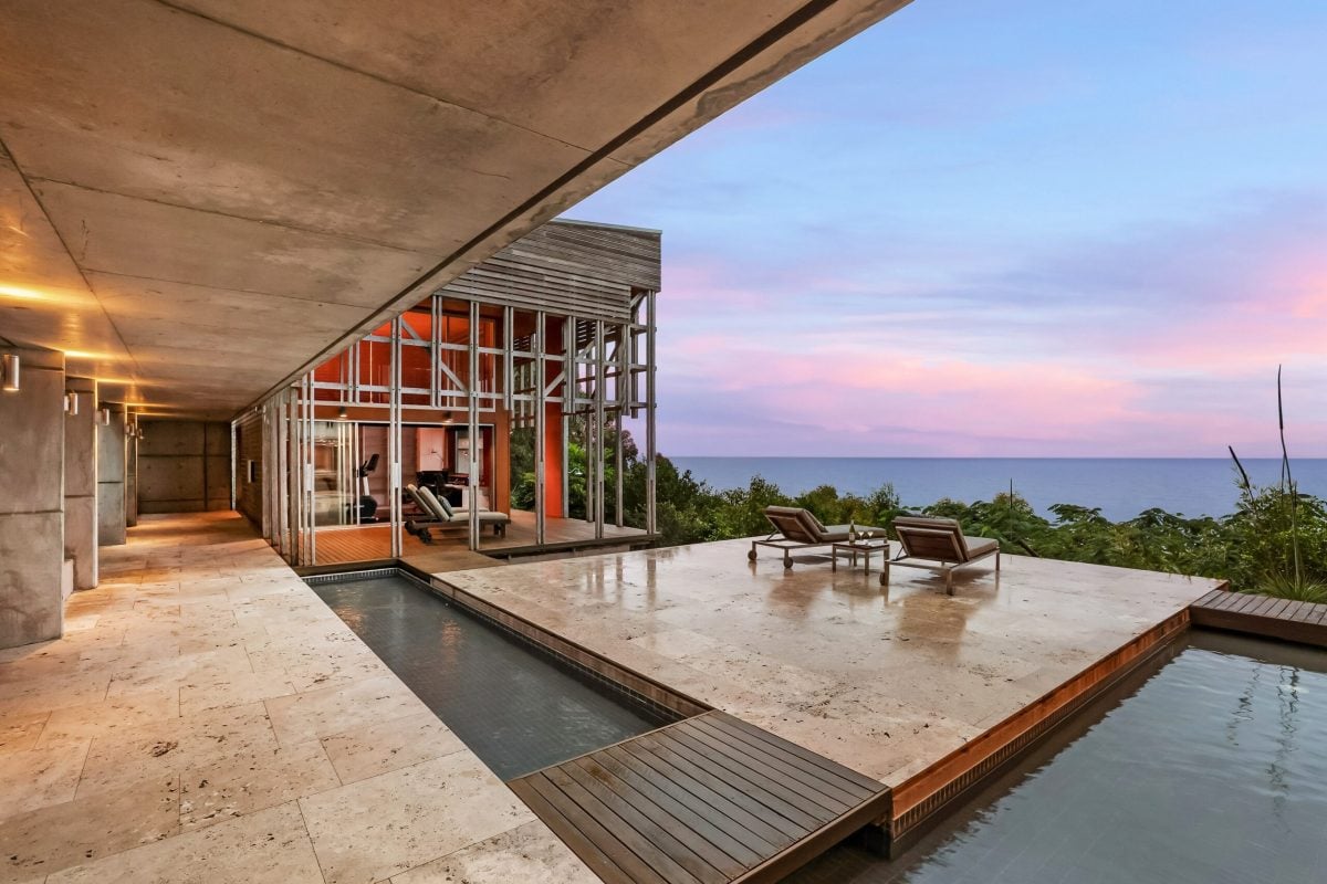 With a singular design by James Grose and views of Honeymoon Bay and the Pacific Ocean, it's clear why alinghi was voted one of the top five beach houses in the world. (Forbes Global Properties)